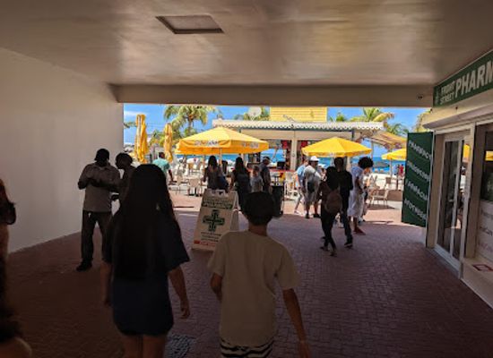sint-maarten/sint-peters/shop/sint-rose-shopping-mall