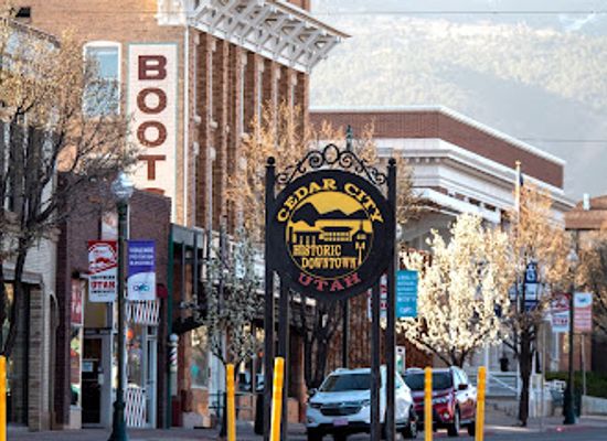 utah/escalante-desert/shop/historic-downtown-cedar-city