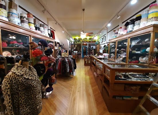 arizona/huachuca-mountains/shop/many-fine-things-gallery