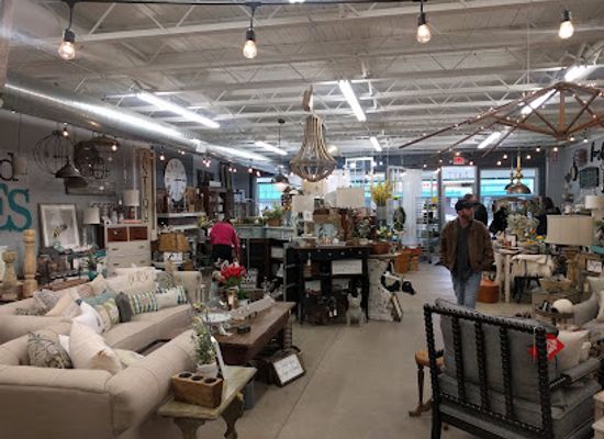 michigan/grand-rapids/shop/reinspired-treasures