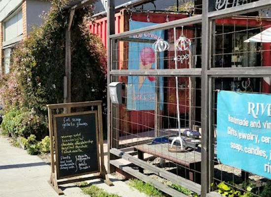california/berkeley/uc-berkeley-campus/shop/riveter-shop