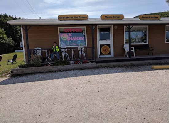 canada/cape-breton-highlands-national-park/shop/cardinal-points-gift-shop