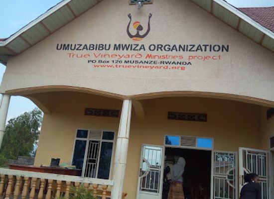 rwanda/ruhengeri/shop/umuzabibu-mwiza-handspun-hope