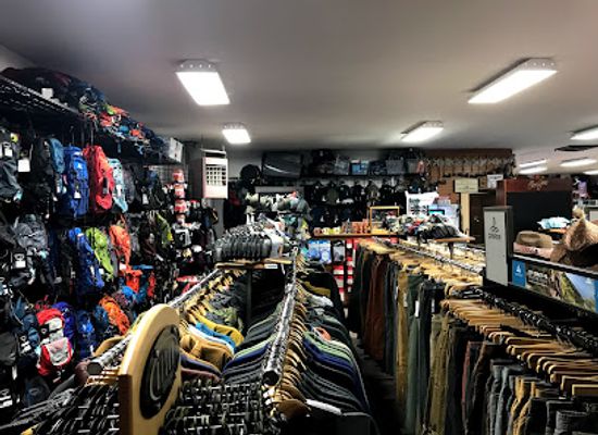 utah/canyonlands-national-park/shop/gearheads-outdoor-store