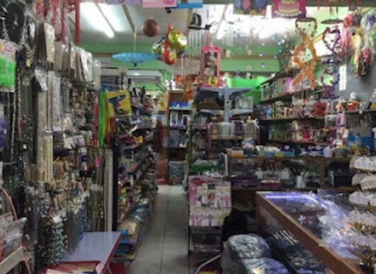 trinidad-and-tobago/pigeon-point/shop/phoebe-s-variety-store