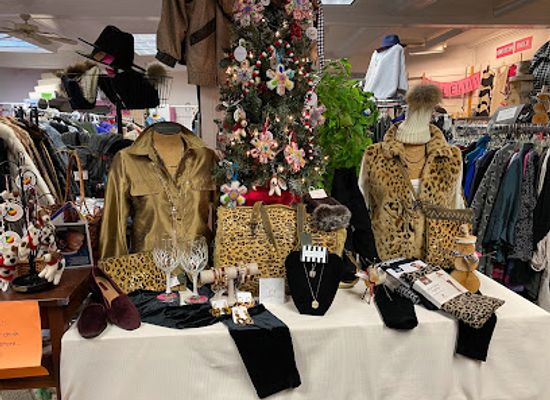 new-hampshire/white-mountains-national-forest/shop/it-s-my-girlfriends-boutique-consignment-llc
