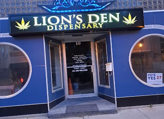south-dakota/watertown/shop/lion-s-den-medical-dispensary