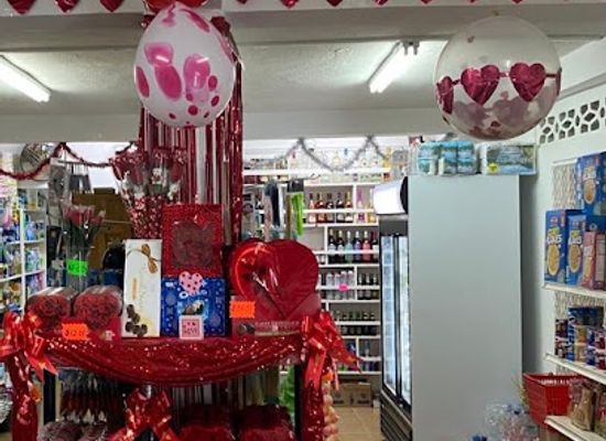 grenada/guava/shop/groceries-r-us