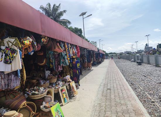 benin/cotonou/ganvie/shop/marche-des-arts-de-cotonou