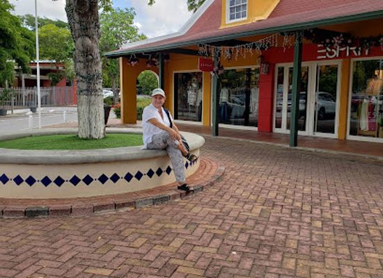 curacao/brievengat/shop/zuikertuin-mall