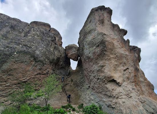 bulgaria/rhodope-mountains/shop/karadzhov-kamak