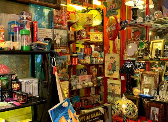 spain/madrid/la-latina/shop/curiosity-shop