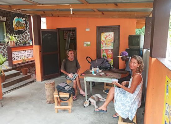 saint-vincent-and-the-grenadines/la-soufriere/shop/la-roca