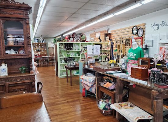 texas/red-river-valley/shop/old-town-vintage-more