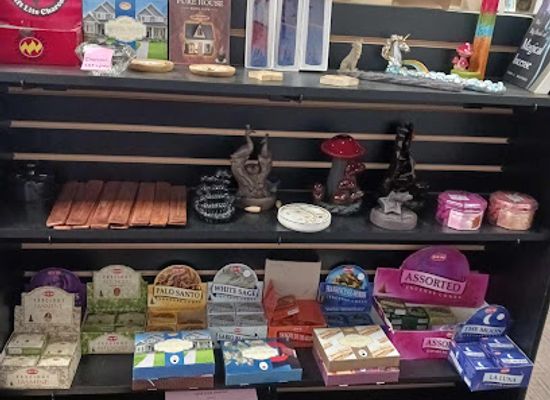 illinois/quad-cities/shop/spellbound
