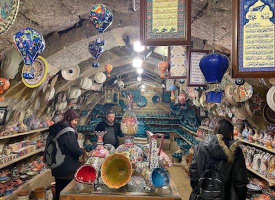 turkiye/cappadocia/shop/carsi-seramik