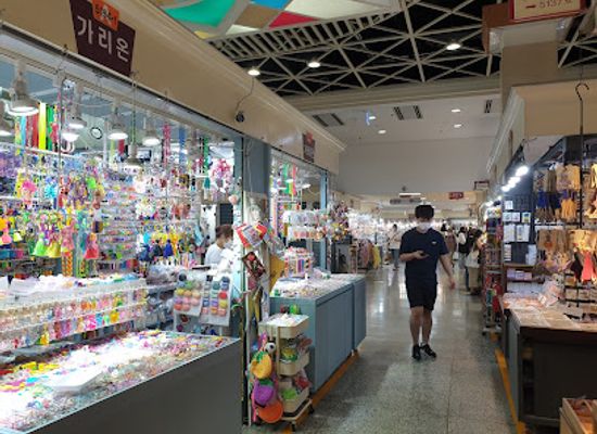 south-korea/gwandong-region/shop/dongdaemun-shopping-complex-seoul