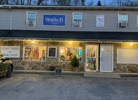 west-virginia/new-river-gorge-national-park-and-preserve/shop/studio-b-gallery-gifts