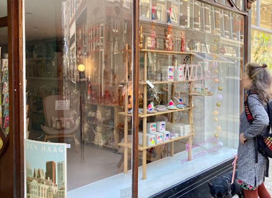 netherlands/the-hague/centrum/shop/wnkl-den-haag
