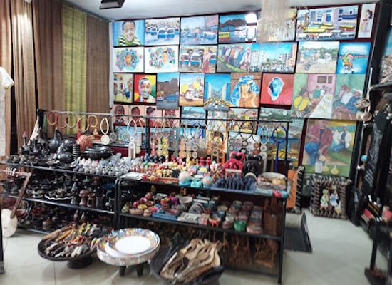 ethiopia/addis-ababa/shop/gebrekidan-souvenirs-and-ethiopian-artifacts-gallery