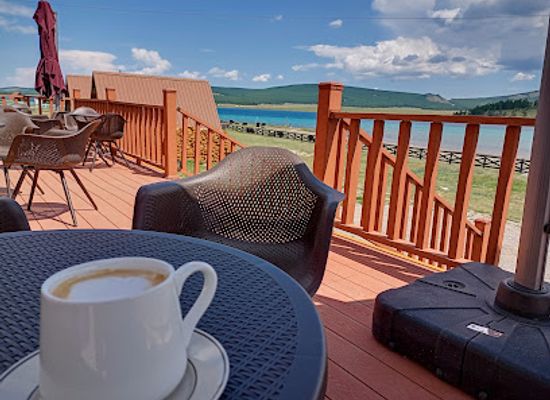 mongolia/khuvsgul-lake/shop/altanzagas-coffee-shop