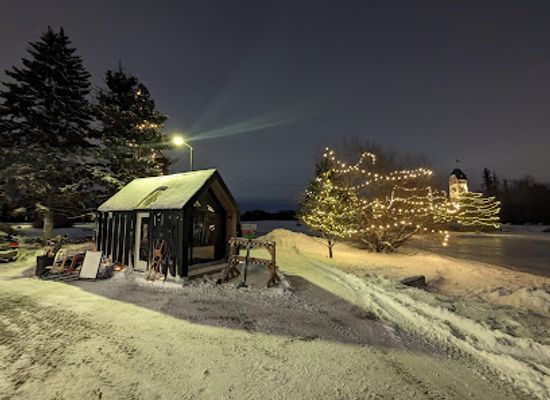 canada/winnipeg/assiniboine-park/shop/zoogipon-ski-snowshoe-shop