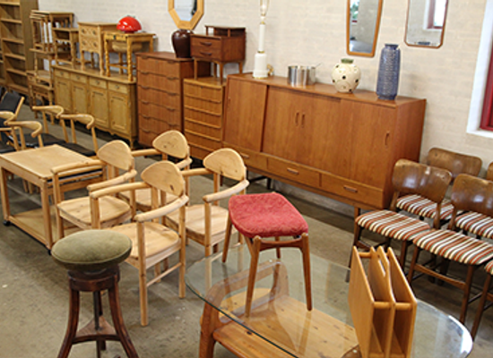 denmark/funen/shop/lindholm-antik-og-design