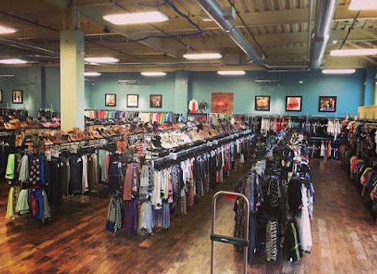 iowa/west-des-moines/shop/style-encore-des-moines