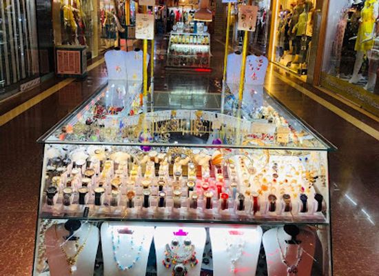 afghanistan/herat/shop/galeri-amiri
