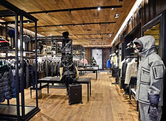 colorado/aspen/shop/moncler