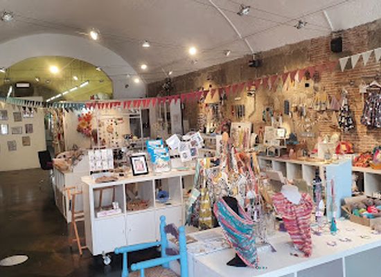 gibraltar/catalan-bay/shop/gibraltar-arts-and-crafts