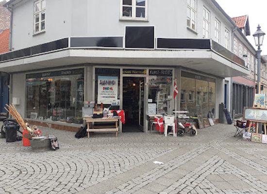 denmark/funen/shop/nyborg-paletten-v-jan-andersen