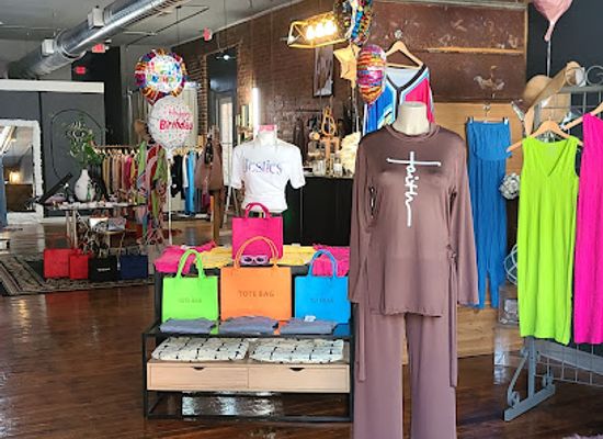 alabama/montgomery/shop/besties-boutique-shopbestiess
