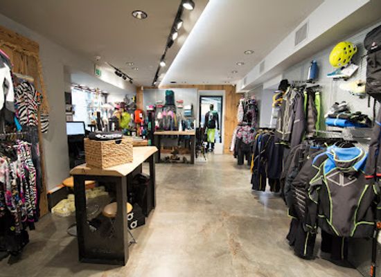 italy/gran-paradiso-national-park/shop/vertical-store-aosta