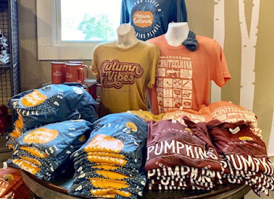 iowa/amana-colonies/shop/haus-maus-tees
