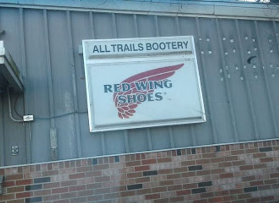 iowa/ottumwa/shop/all-trails-bootery-shoe-hospital