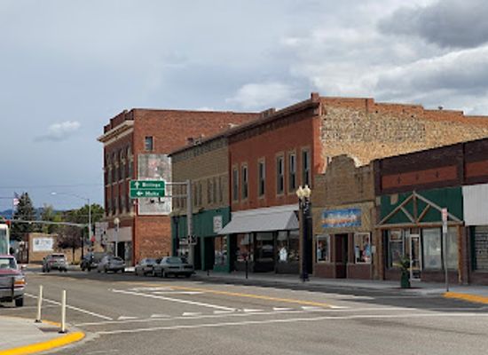 montana/the-judith-basin/shop/the-sport-center