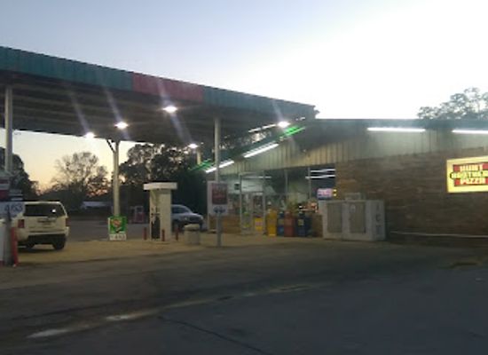 alabama/tombigbee-river/shop/fillin-station