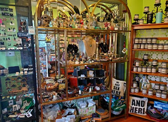 washington/the-blue-mountains/shop/the-uncommon-cottage