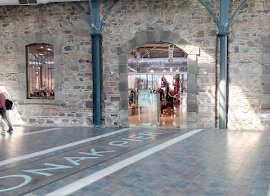 turkiye/aegean-region/shop/konak-pier