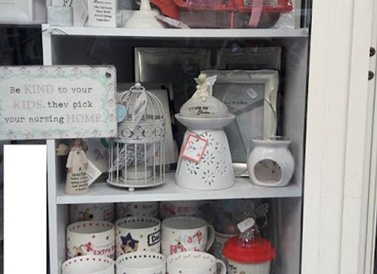 malta/qawra/shop/pandoras-stationery