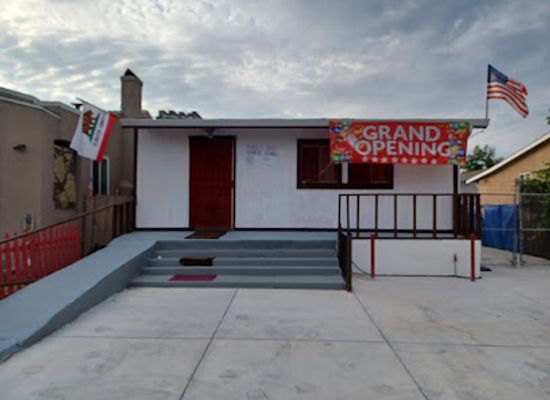 california/hayward/shop/thrift-store