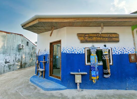 maldives/thoddoo-island/shop/one-reef-souvenir-shop
