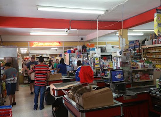 puerto-rico/vieques/shop/superdescuentos-morales-market