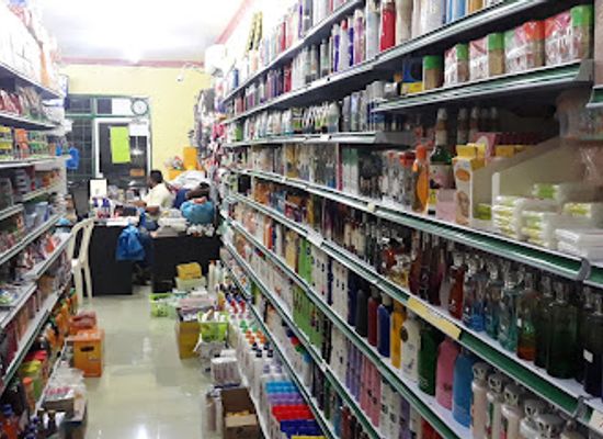maldives/laamu-atoll/shop/wear