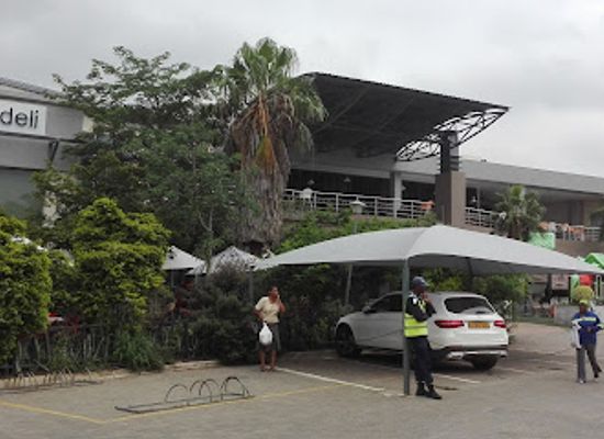 botswana/kgatleng-district/shop/mowana-park-mall