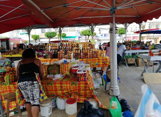 saint-lucia/canaries/shop/duty-free-pointe-seraphine-shopping-complex