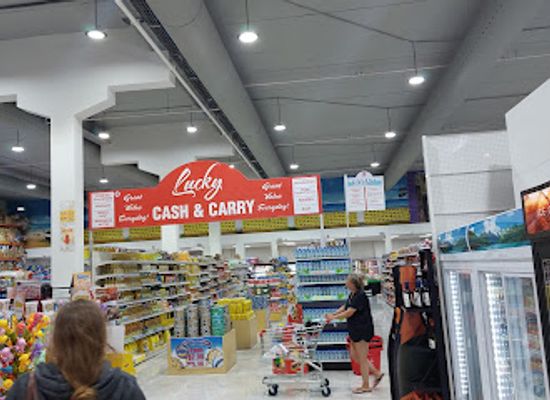 sint-maarten/little-bay/shop/lucky-shopping-center