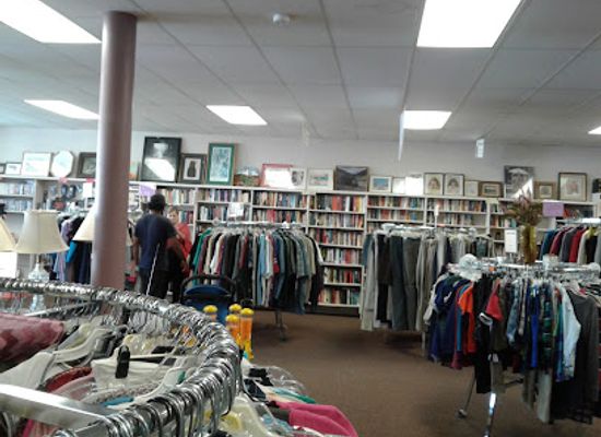 colorado/pagosa-springs/shop/methodist-thrift-store