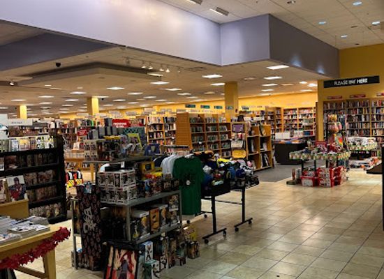 iowa/dubuque/shop/books-a-million